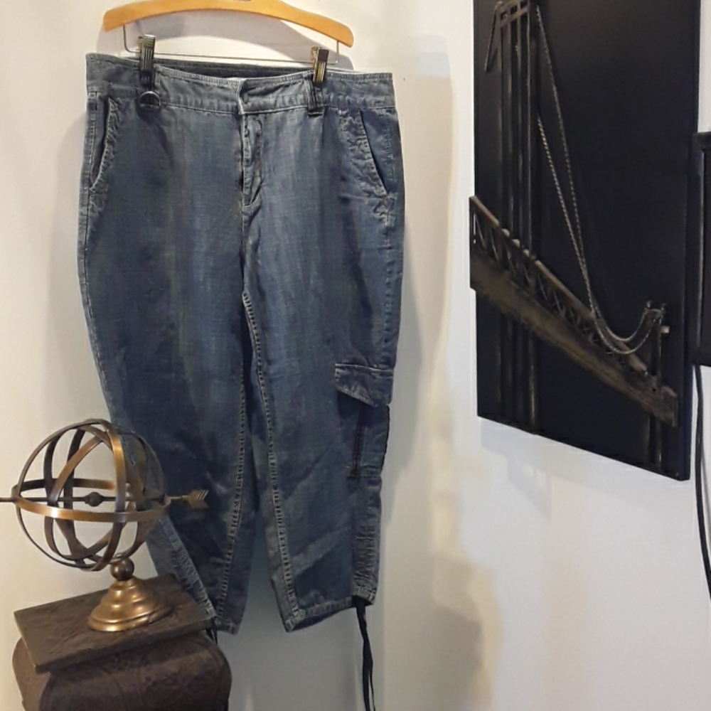 Coldwater Creek woman! Casual pants